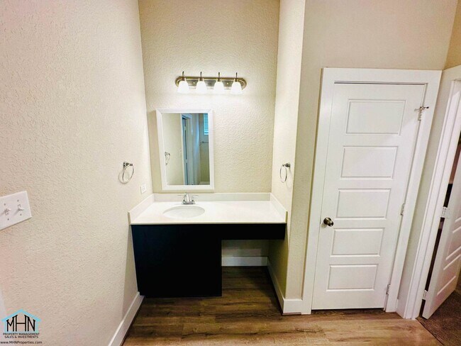 Building Photo - Welcome Home to Modern Elegance in Copper ...