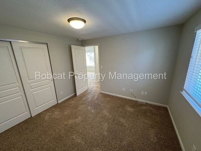 Building Photo - 532 Rawe Peak Dr