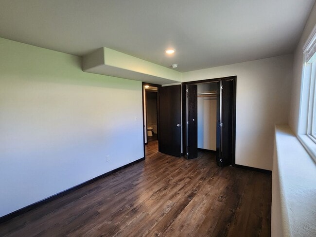 Building Photo - * 3 - 2 - 1 SPECIAL! * 4 Bedroom, 3 Bathro...