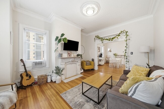 Building Photo - 126 Lexington St