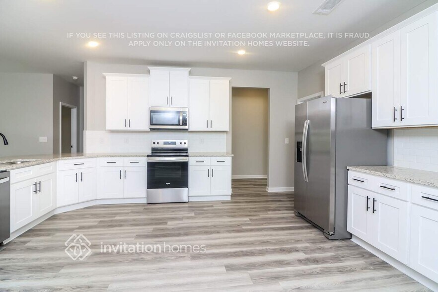 Building Photo - 3121 Azteca Wy