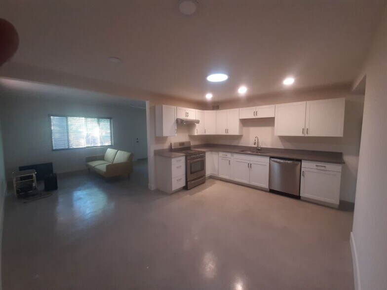 kitchen from dining area - 1434 E Elm St