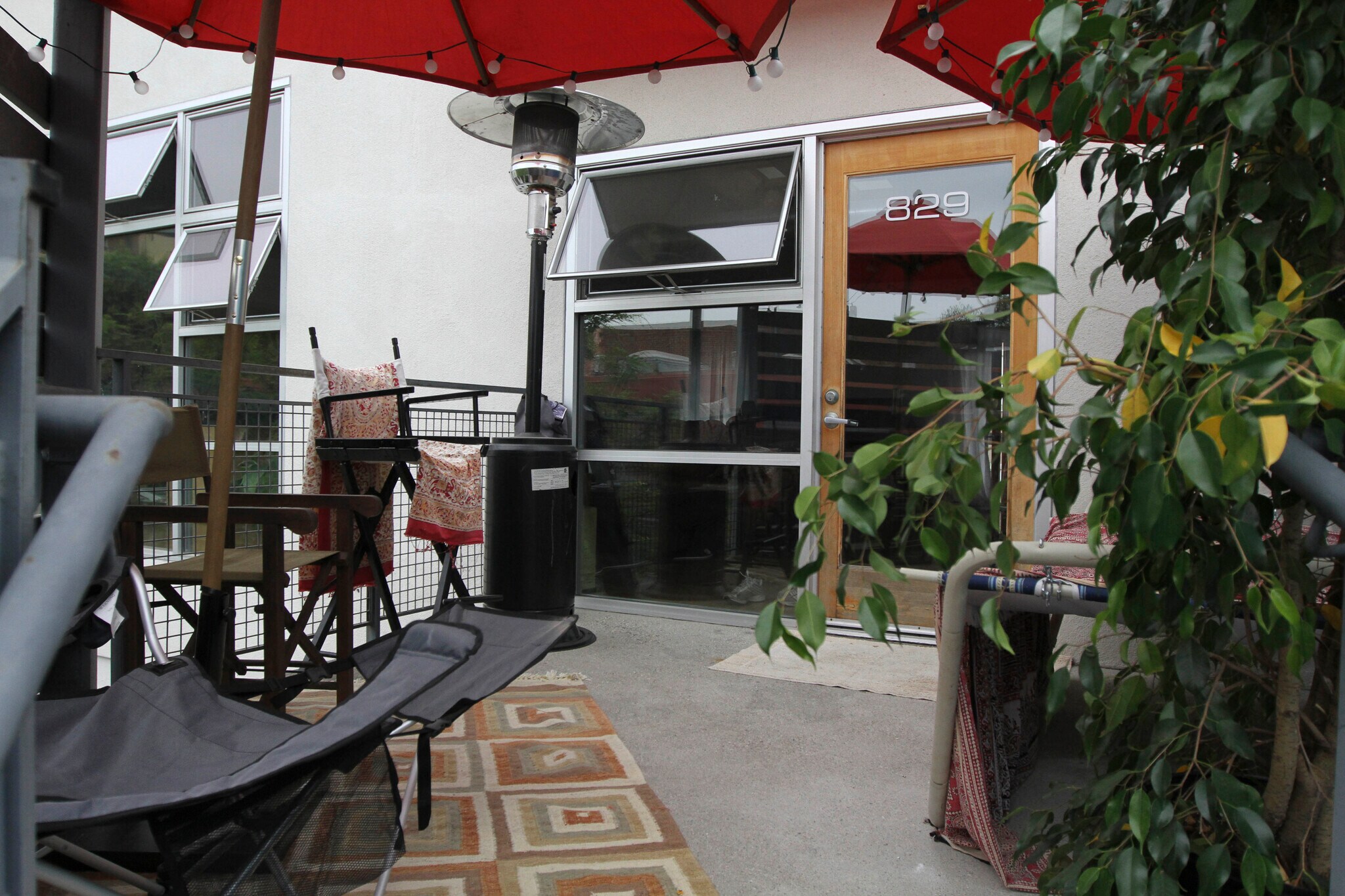 Front Patio - 829 Pine Ave