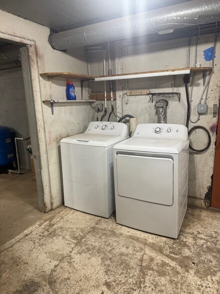 Laundry - 19912 Adams Rd