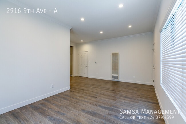 Building Photo - 2916 9th Ave