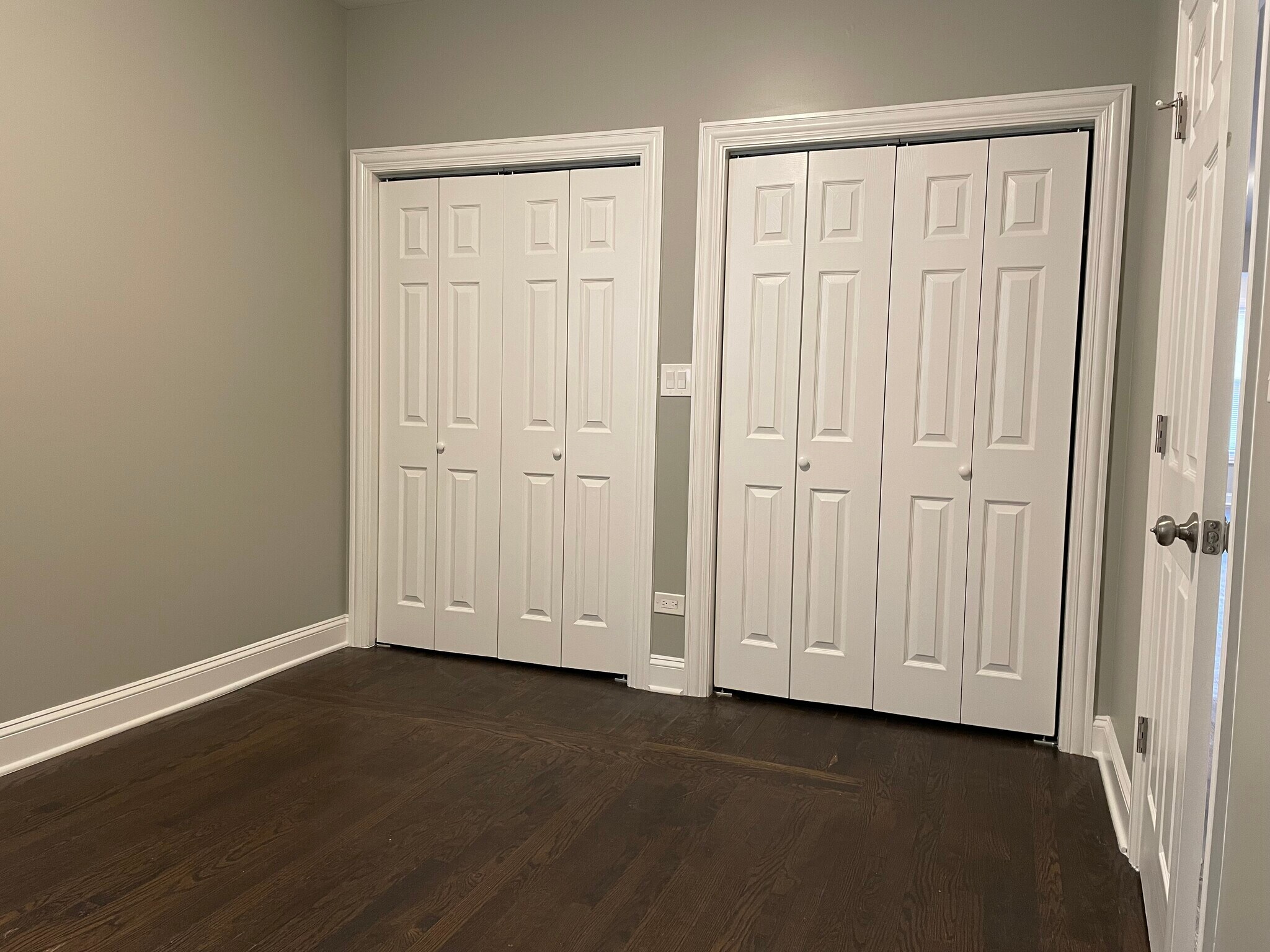 Building Photo - 2428 N Avers Ave