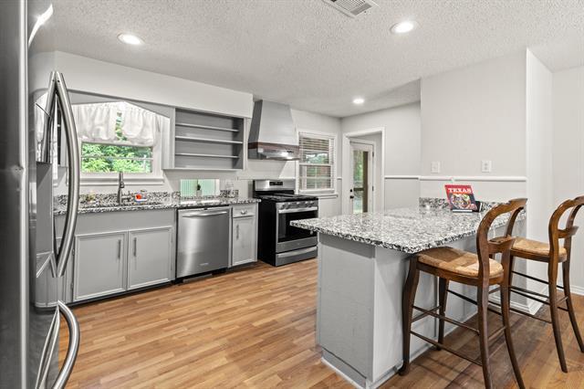 Building Photo - 2711 Santa Cruz Dr