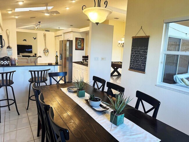 Building Photo - 7759 Great Glen Cir