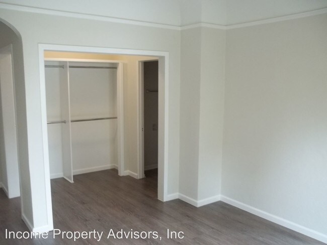 Building Photo - 942 Beech St