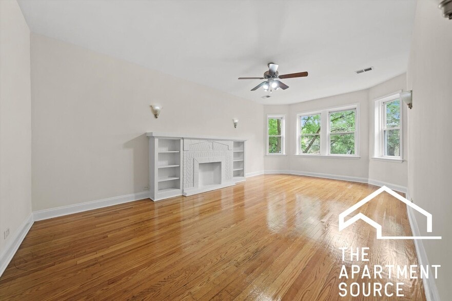Primary Photo - 3428 W Parker Ave