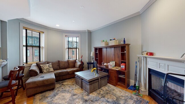 Primary Photo - 97 E Brookline St
