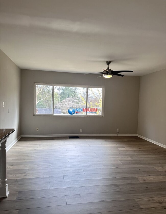 Building Photo - Great location newly RENOVATED ranch in Brookhaven