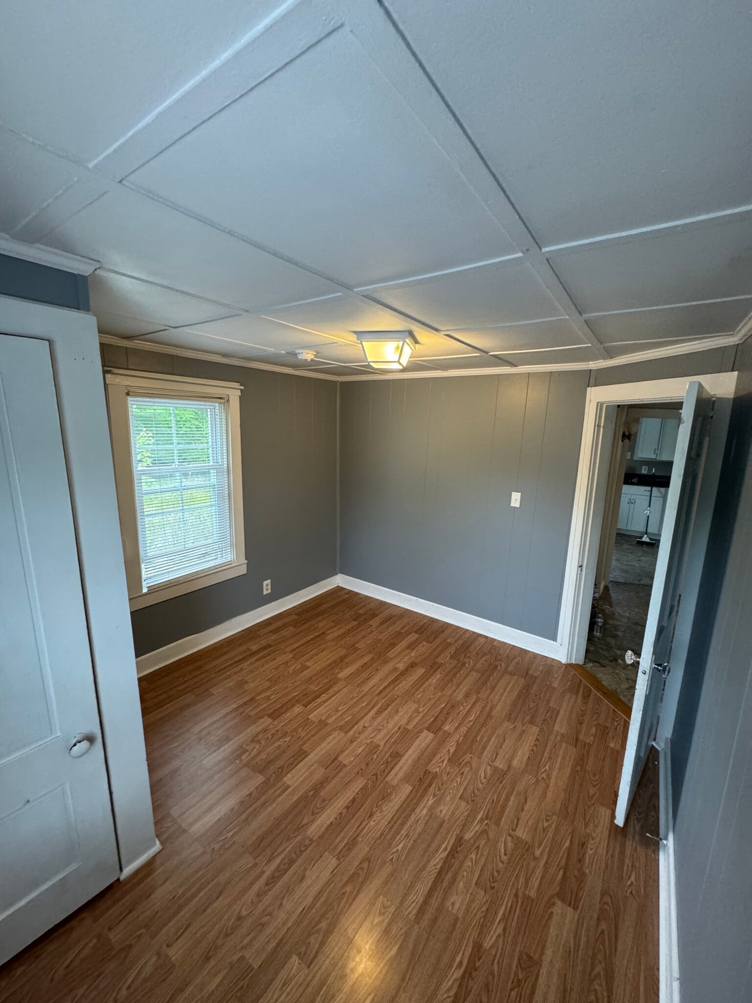 Building Photo - 331 King Philip St