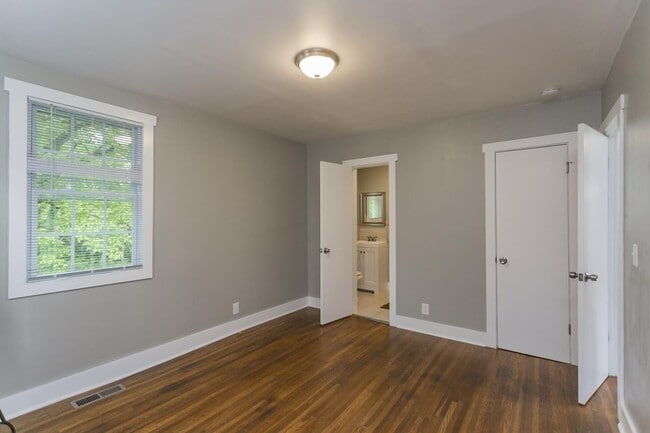 Building Photo - 2410 Dennywood Dr