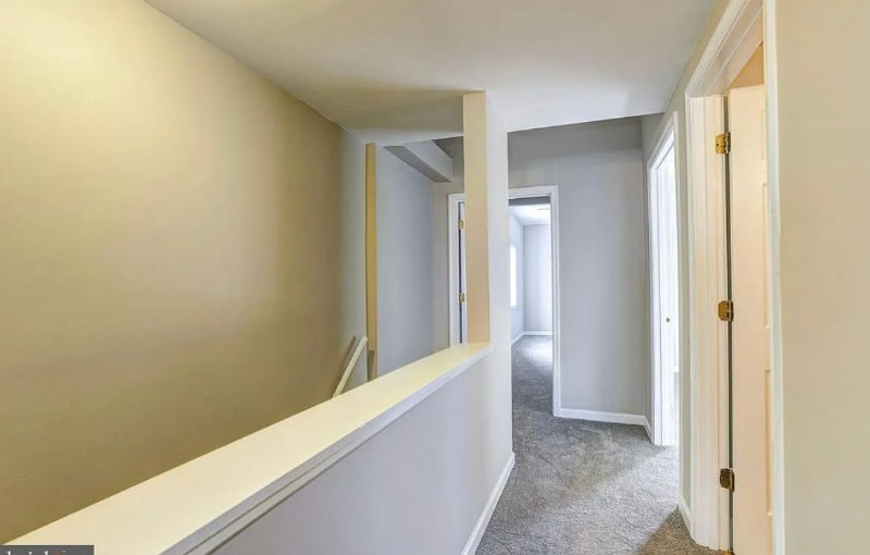Building Photo - 43 E Cross St