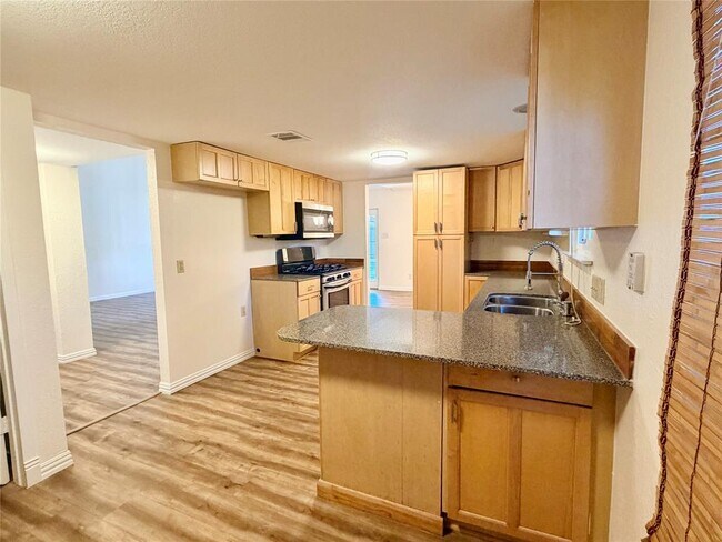 Building Photo - 11606 Birchbark Trail