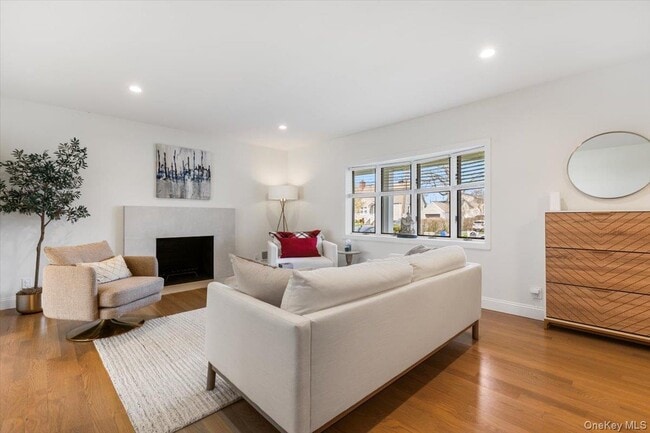 Building Photo - 34 Tuckahoe Ave