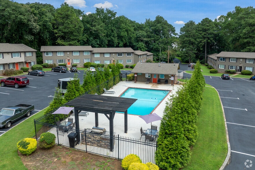 Primary Photo - Broadway at East Atlanta