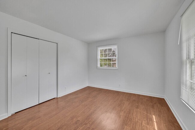 Building Photo - 108 Chiroc Rd