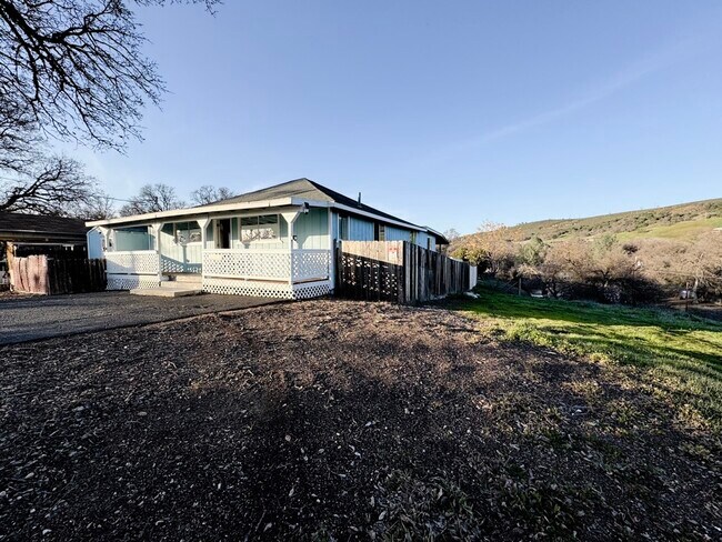 Building Photo - 16060 39th Ave