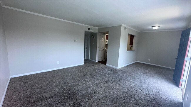 Building Photo - 2825 Bellefontaine Blvd