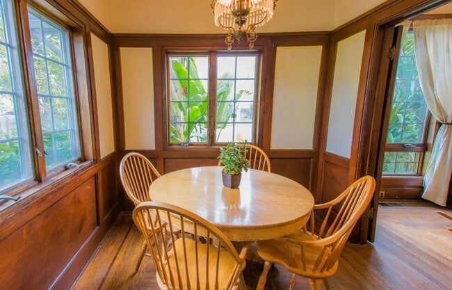 Building Photo - Beautiful Southside Los Banos Rental
