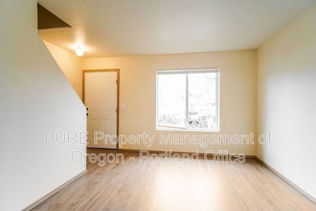 Building Photo - 2619 SE 125th Ave