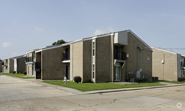 Building Photo - Ridgefield Apartments