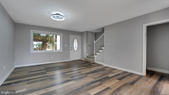 Building Photo - 4011 Mortimer Ave