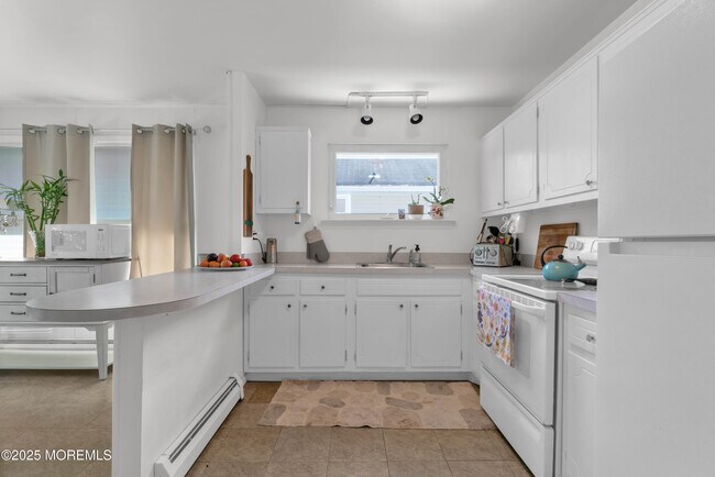 Building Photo - 24 Mt Matterhorn Ln