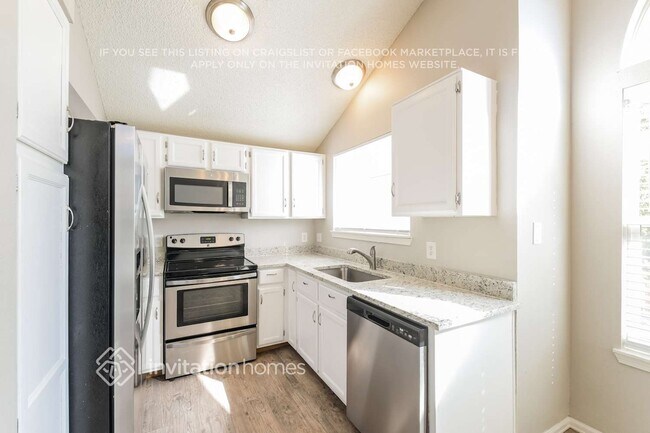 Building Photo - 12662 Osceola St