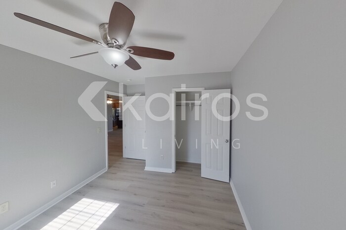 Building Photo - 4506 S Roberts St