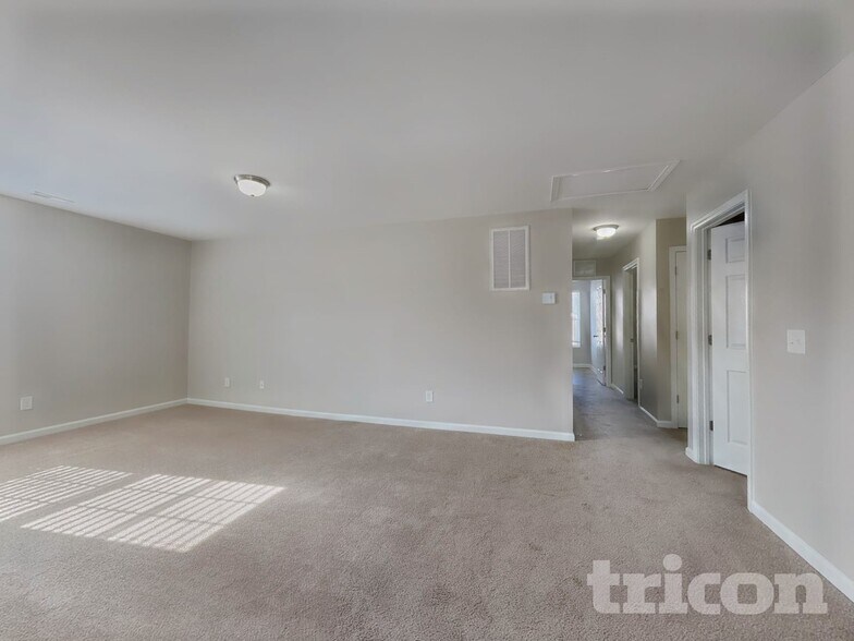 Building Photo - 4219 Patricia Ann Ct