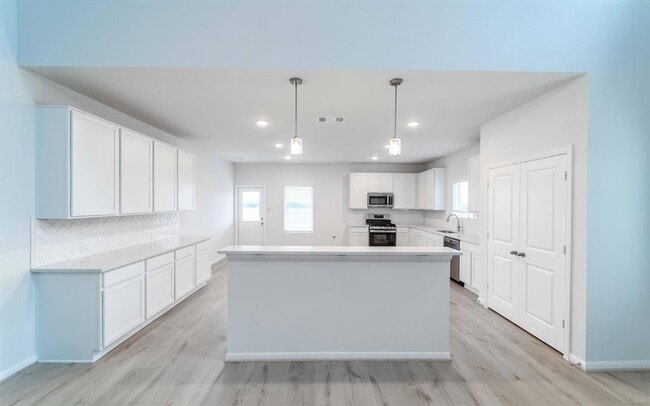 Building Photo - 101 Copper Lily Dr