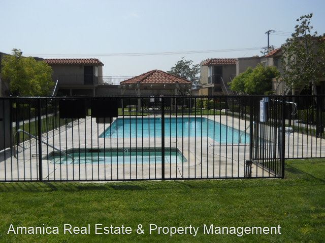 Building Photo - 2 br, 2 bath House - 2403 W. Acacia Ave.