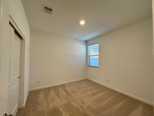 Building Photo - 25361 N 144th Dr