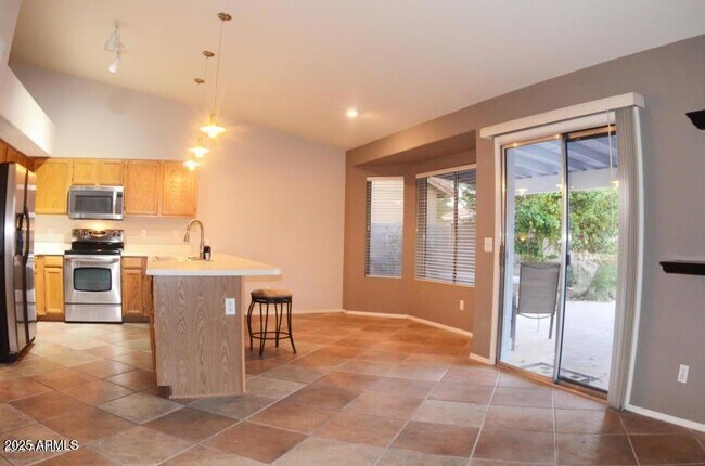 Building Photo - 837 N Sailors Way