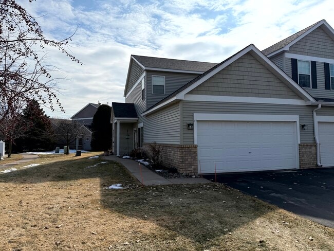 Building Photo - 1171 Bergmann Dr
