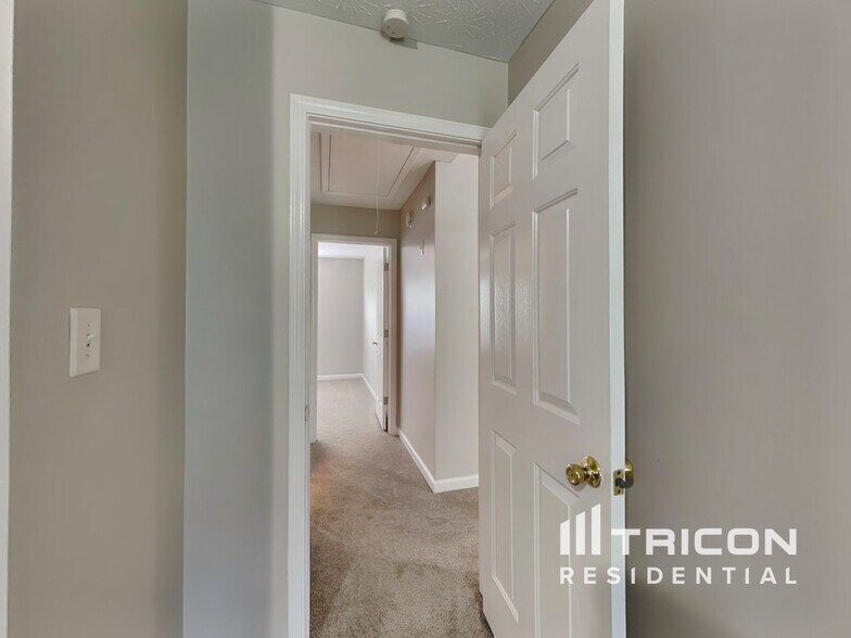 Building Photo - 5545 Amber Cove Way