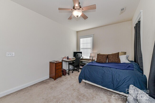 Building Photo - 16727 Spruell St