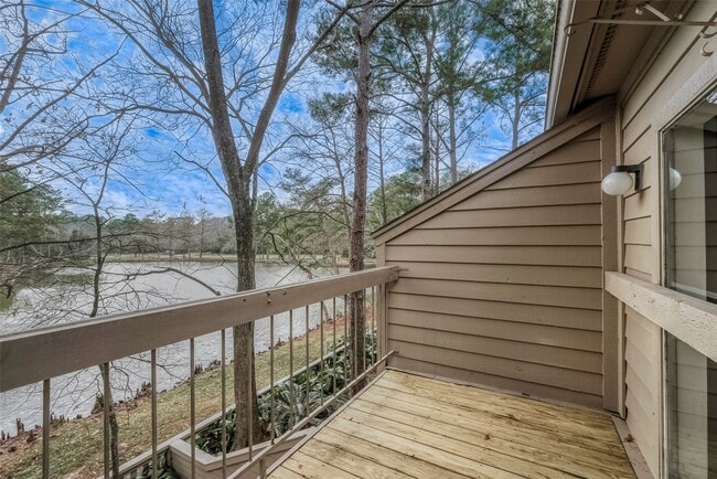 Building Photo - 13 Lakeridge Dr