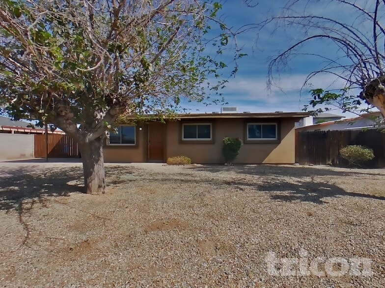 Building Photo - 2932 W Caribbean Ln