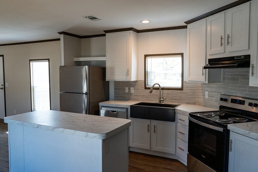 Building Photo - 134 Ponderosa Way