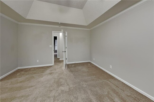 Building Photo - 4620 Hampton Square Dr