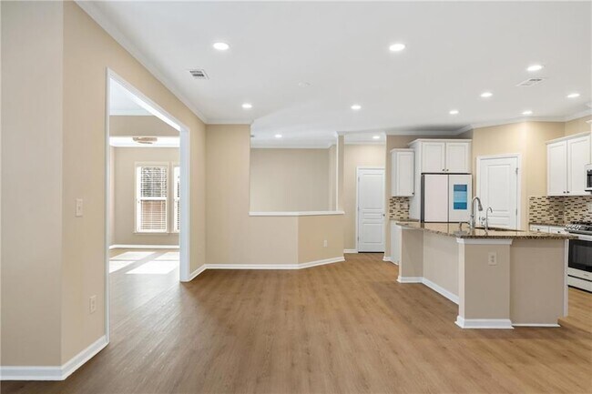 Building Photo - 865 Great Glen Pl