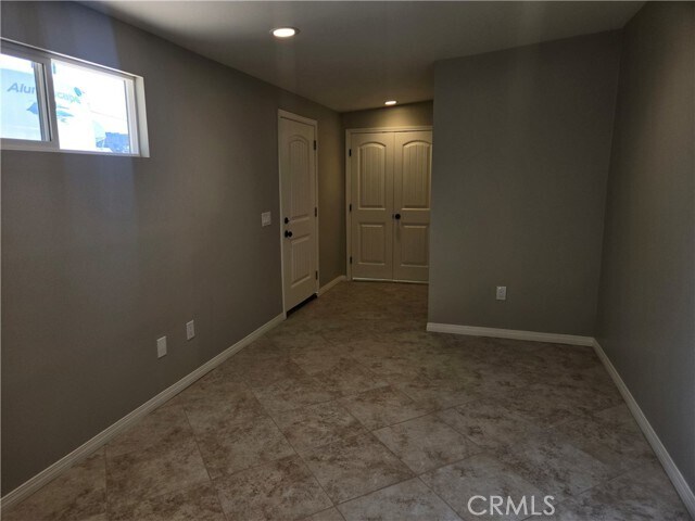 Building Photo - 7003 Conejo Dr