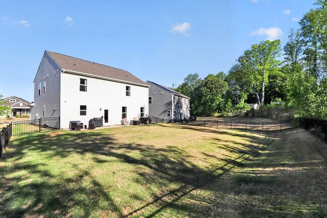 Building Photo - 7132 Wheyfield Dr