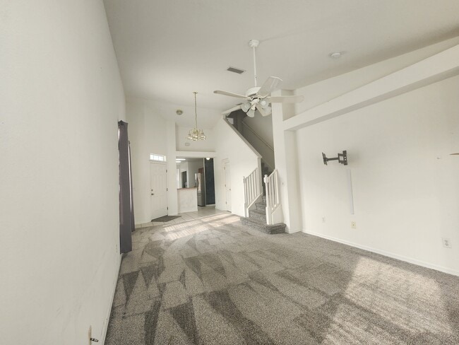 Building Photo - 6401 Barksdale Way