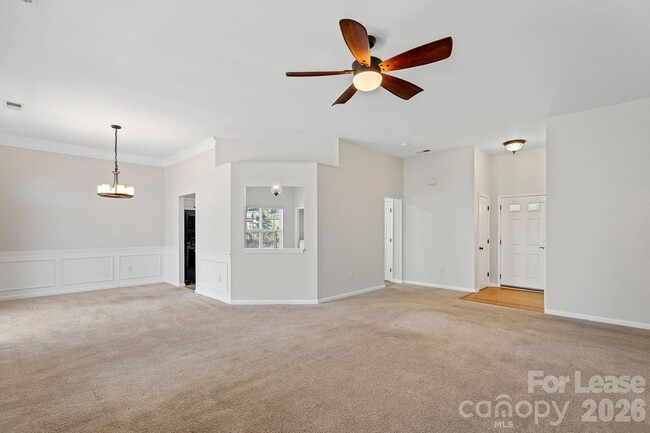 Building Photo - 107 Canopy Ct