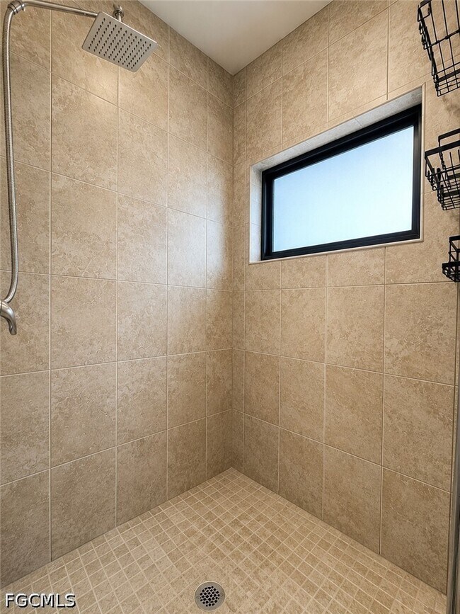Building Photo - 4109 SW 8th Pl
